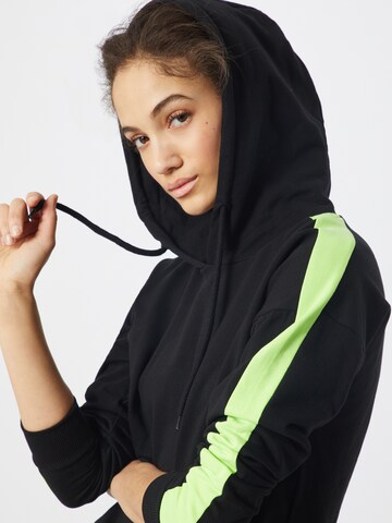 Felpa di Urban Classics in nero