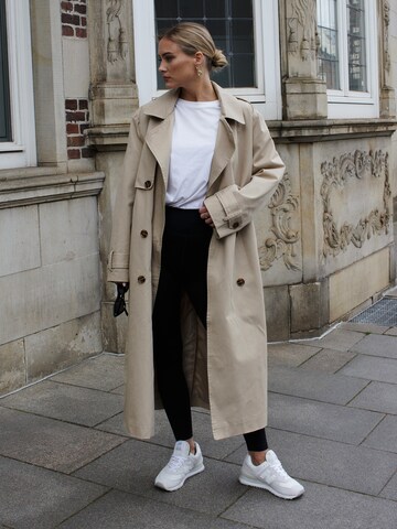 Casual Trenchcoat Look by ABOUT YOU Limited