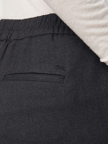 Regular Pantalon 'Mareen' BRAX en gris