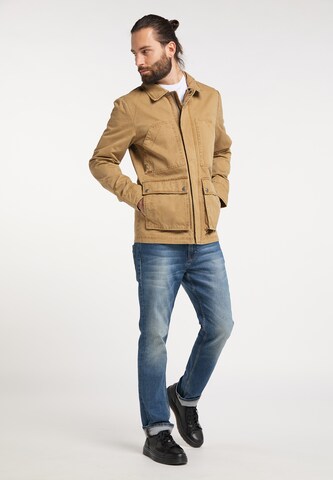 DREIMASTER Between-Season Jacket in Brown: front