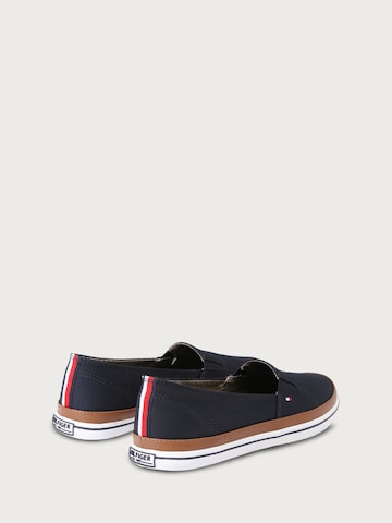 TOMMY HILFIGER Slip on -tennarit 'Kesha' värissä sininen