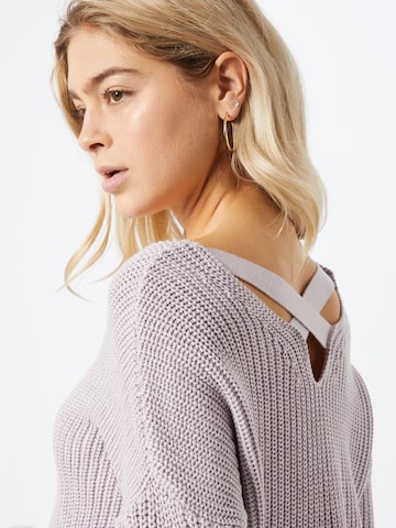 ABOUT YOU Sweater 'Liliana' in Purple