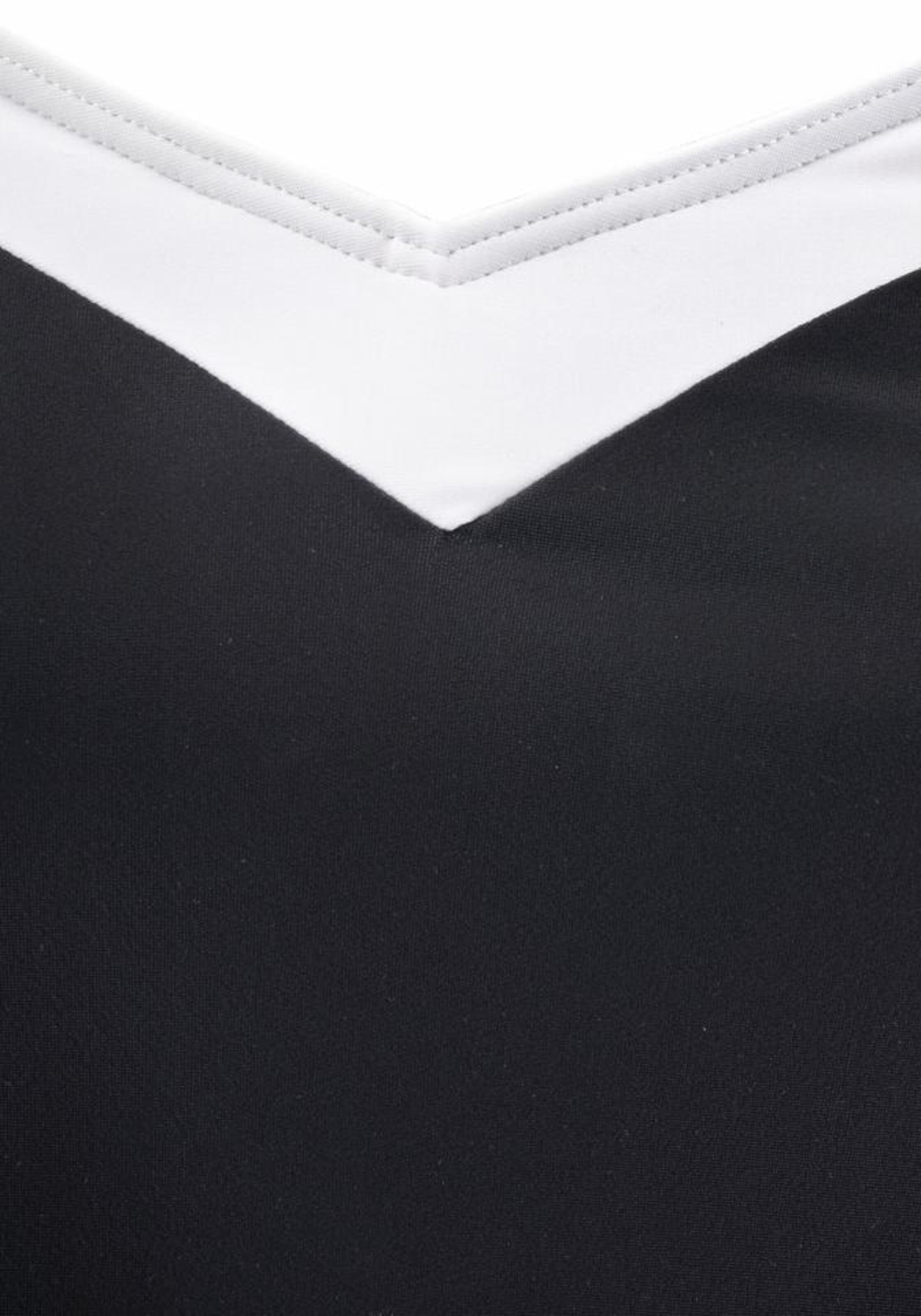 LASCANA Triangel Badeanzugkleid in Schwarz