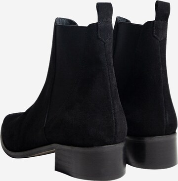 Chelsea Boots 'Zora' EDITED en noir : au dessus