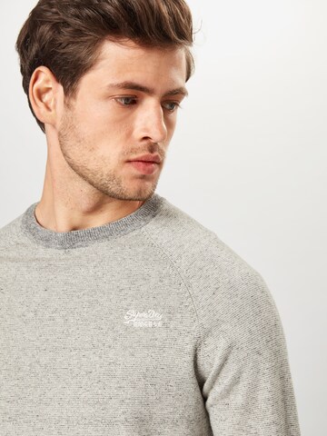 Pull-over Superdry en gris