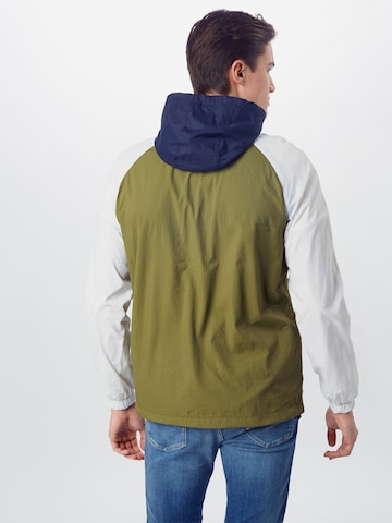 Tommy Jeans Regular fit Prehodna jakna | zelena barva