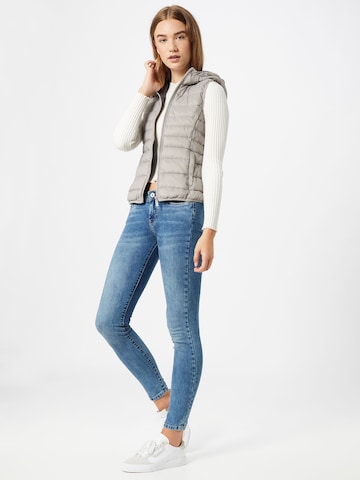 Gilet 'NEW TAHOE' di ONLY in grigio