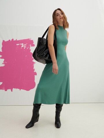 Jade Cut-out Midi Dress Look