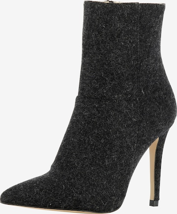 EVITA Ankle Boots in Black: front