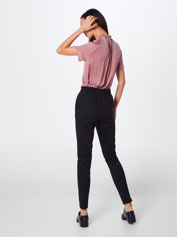 Effilé Pantalon 'Kate' ICHI en noir : derrière