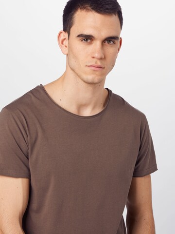 T-Shirt 'Kendrick' DRYKORN en gris