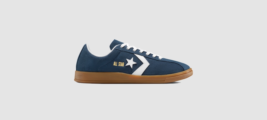 CONVERSE CLASSIC TRAINER SUEDE LOW TOP