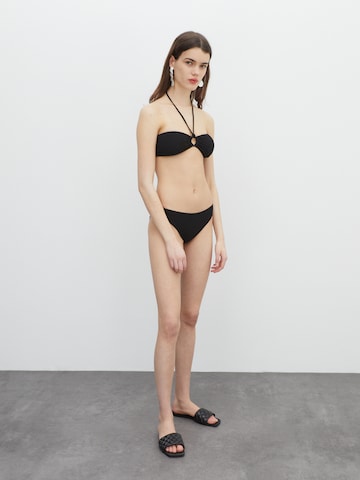 EDITED Regular Bikinihose 'Rochelle' in Schwarz