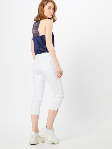 Skinny Pantalon s.Oliver en blanc : derrière