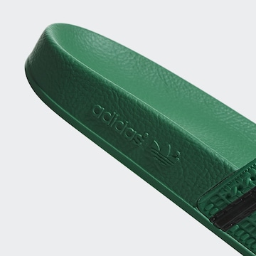 ADIDAS ORIGINALS Čevelj za na plažo/kopanje 'Adilette' | zelena barva