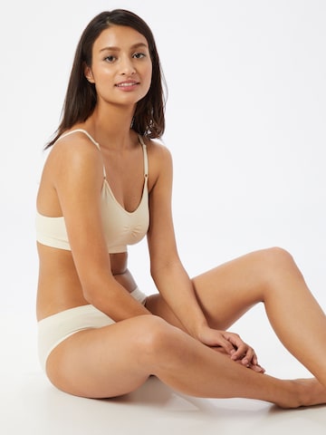 regular Panty di MAGIC Bodyfashion in beige