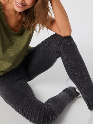 Urban Classics Skinny Legginsy w kolorze szary