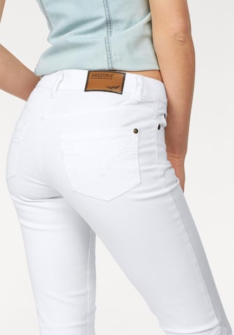 ARIZONA Skinny Caprijeans in Weiß