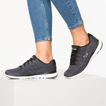 Baskets basses 'Flex Appeal 3.0' SKECHERS en noir