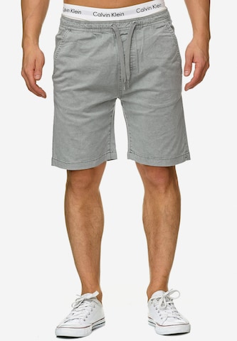 INDICODE JEANS Regular Shorts 'Kelowna' in Grau: predná strana