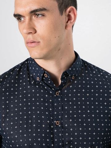 Coupe regular Chemise TOM TAILOR en bleu