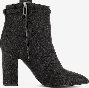 EVITA Ankle Boots in Black