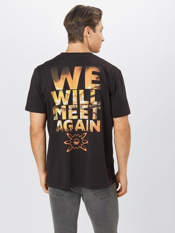 ABOUT EVERYONE - Ajuste regular Camiseta 'Nature One' en negro