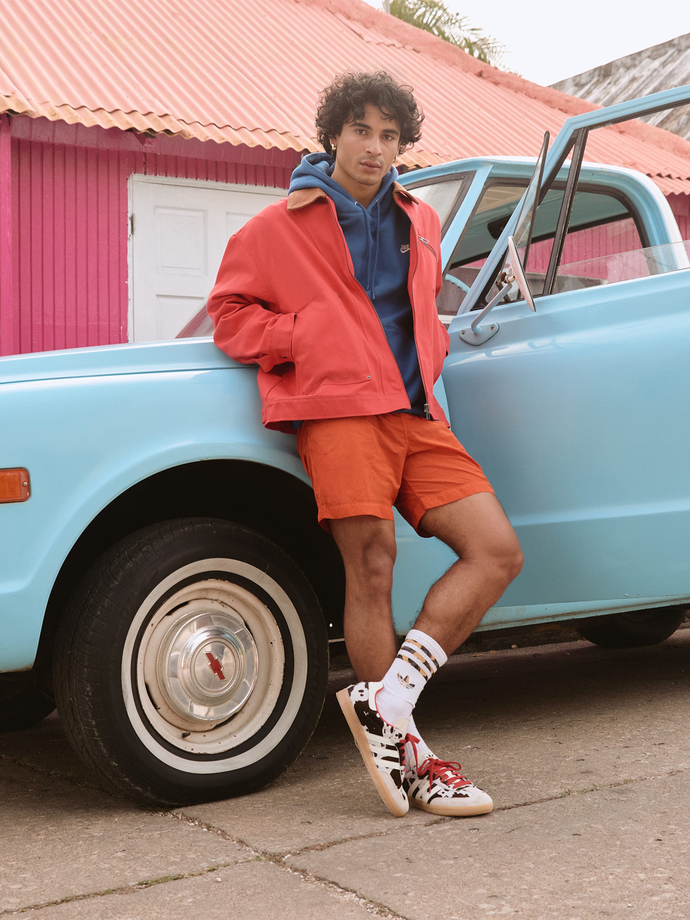 Jordyn - Colorful Between Seasons Look