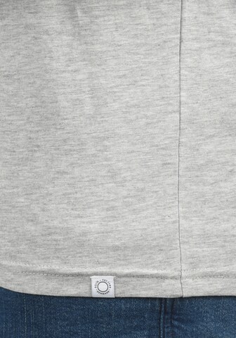 T-Shirt !Solid en gris