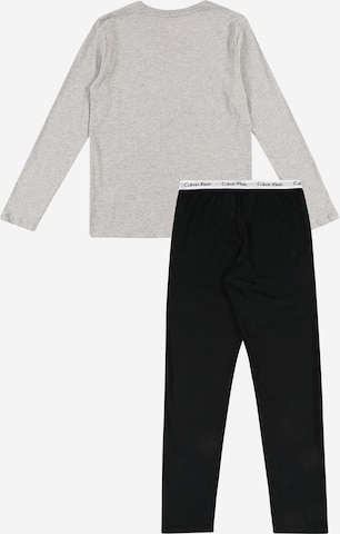 Pijamale de la Calvin Klein Underwear pe negru: spate
