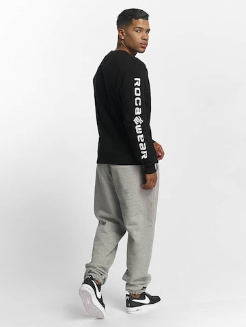 ROCAWEAR Tapered Trousers in Grey