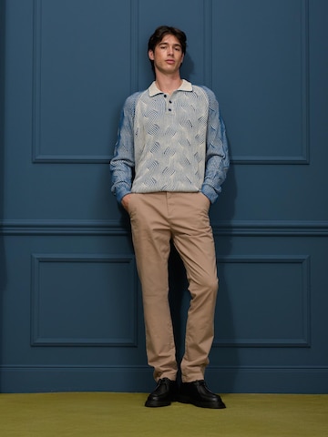 Blue Pattern Sweater Look
