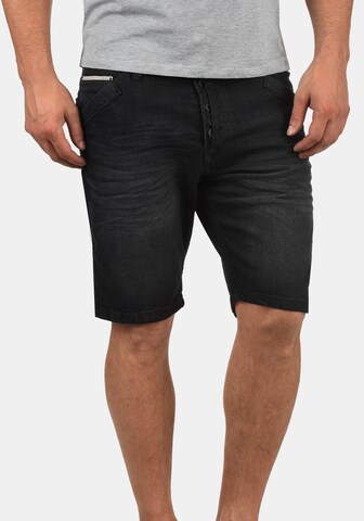 INDICODE JEANS Regular Shorts 'Alessio' in Schwarz: predná strana