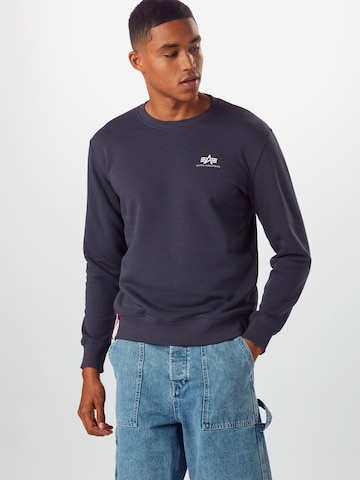 ALPHA INDUSTRIES Sweatshirt in Blauw