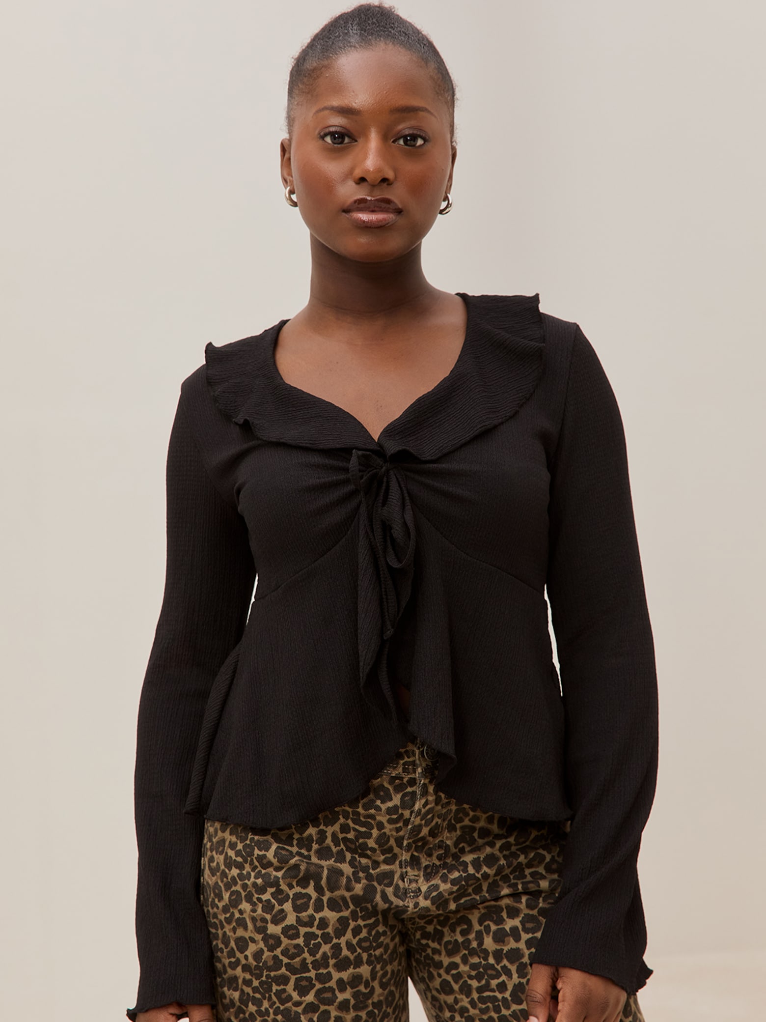 Schekina-Divine - Leo Print Pants Look