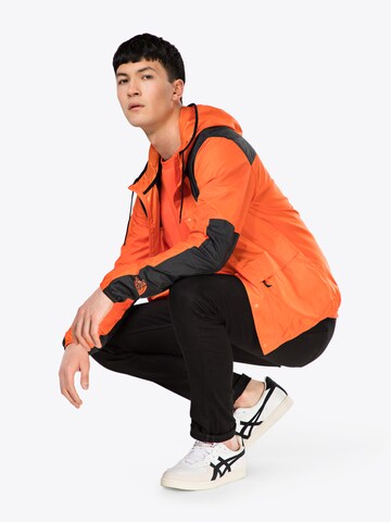 THE NORTH FACE Regular Fit Outdoorjacke 'Mountain 1985' in Orange