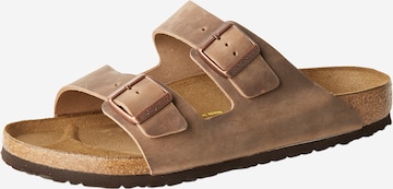 BIRKENSTOCK - Sapato aberto 'Arizona' em castanho: frente