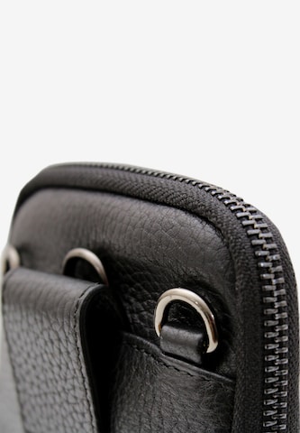 Braun Büffel Crossbody Bag 'Novara' in Black