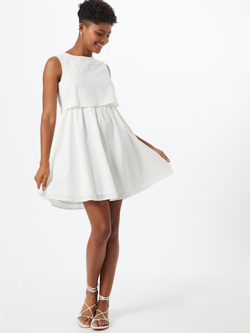 TOM TAILOR DENIM Letní šaty – bílá