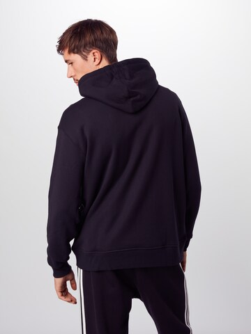 ADIDAS ORIGINALS Sweatshirt in Schwarz: zadná strana