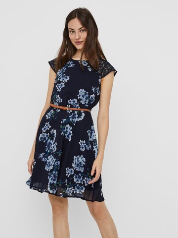 Robe VERO MODA en bleu : devant