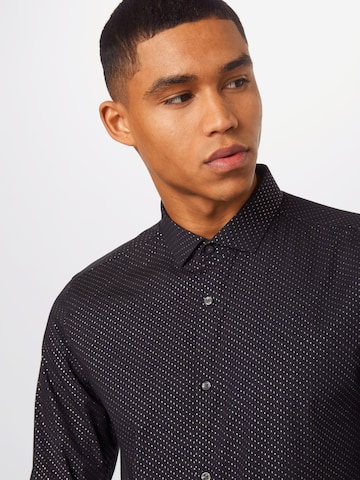 BURTON MENSWEAR LONDON Slim Fit Hemd 'INT:SKSC BLKGLD SPOT' in Schwarz