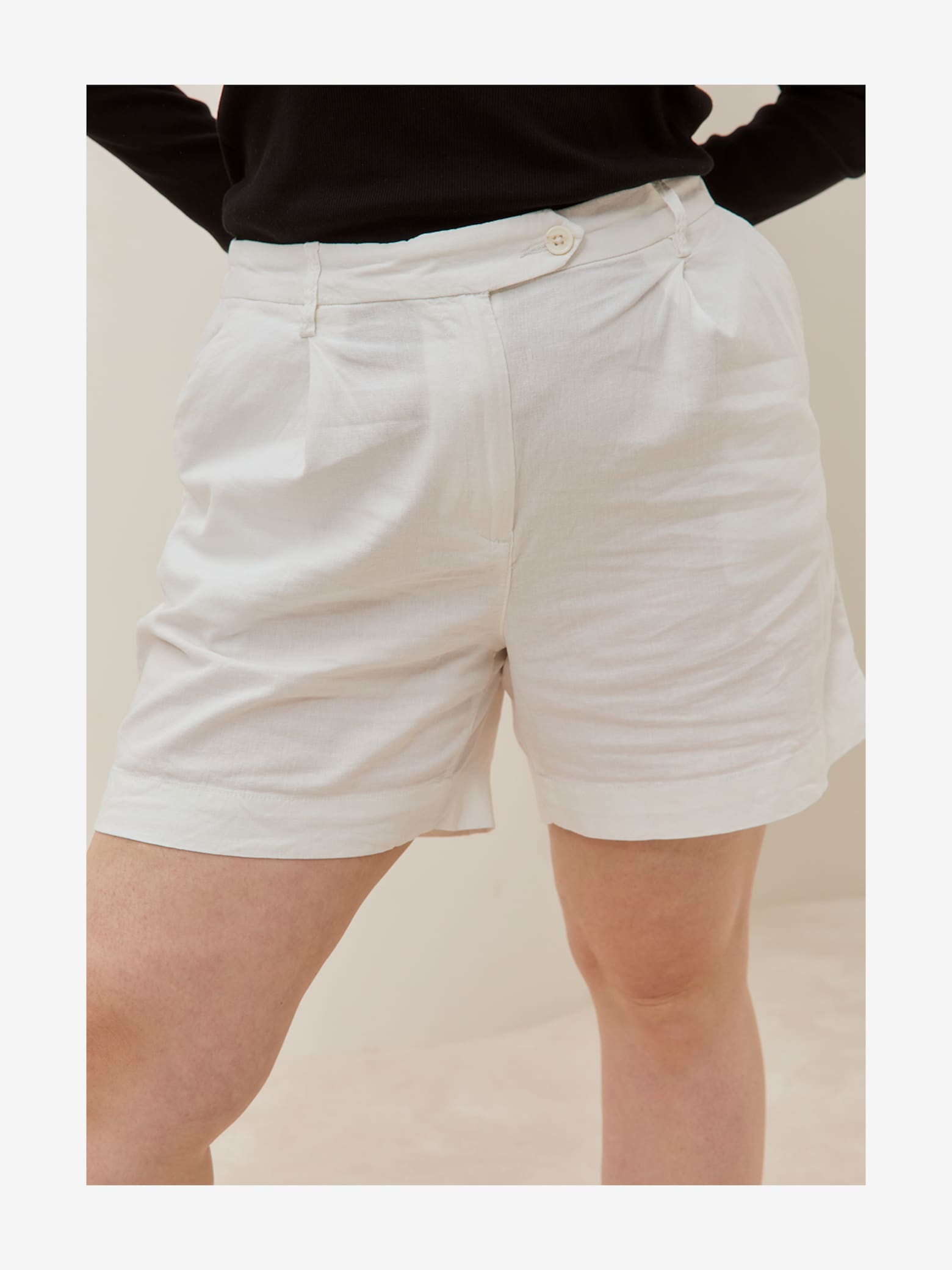 Jasmine - White Shorts and Black Longsleeve Look