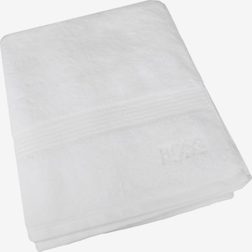 BOSS Home Towel 'Loft' in White: front