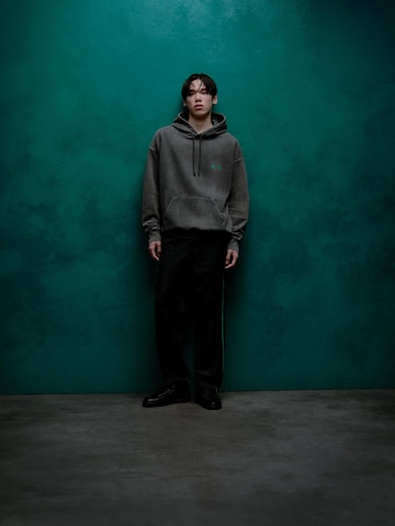 Grey Comfy Hoodie Look