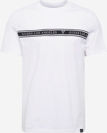 GUESS Regular Fit T-Shirt in Weiß: predná strana