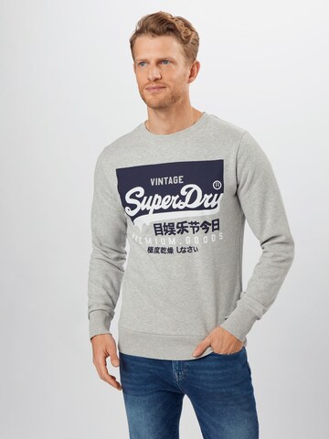 Sweat-shirt Superdry en gris : devant