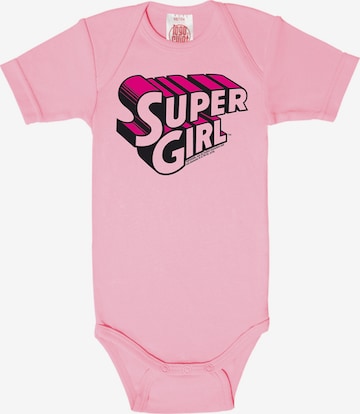 LOGOSHIRT Baby-Body 'DC Super Girl' in Pink: predná strana