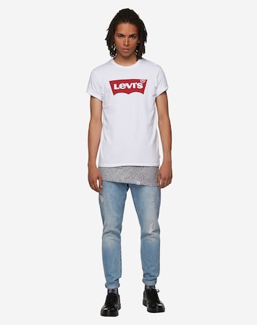 LEVI'S ® Regular Shirt 'Graphic Set In Neck' in Weiß