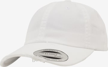 Șapcă de la Flexfit pe alb: față